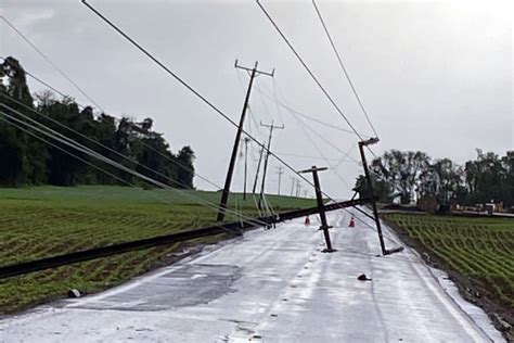 Temporal no Paraná deixa cerca de 90 mil casas sem energia no Centro