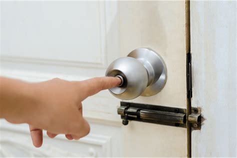 How To Pick A Doorknob Lock A Detailed Guide