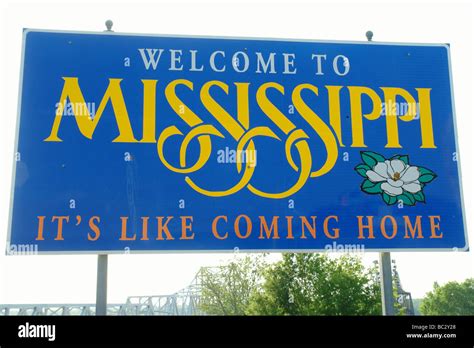 Mississippi Ms Welcome Sign I 40 Stock Photo Alamy