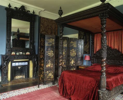 A classic 19th century Italianate bedroom in an Irish country house ...