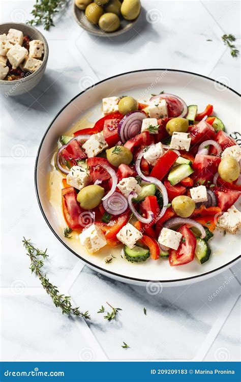 Griekse Salade Met Feta Kaas Tomaten Rode Peperolijven Komkommer