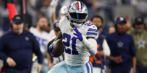 Report The Dallas Cowboys And Ezekiel Elliott Are Interested In A Reunion