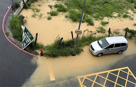 大雷雨狂炸高雄 小港高松黃泥水沖民宅 高屏離島 地方 聯合新聞網