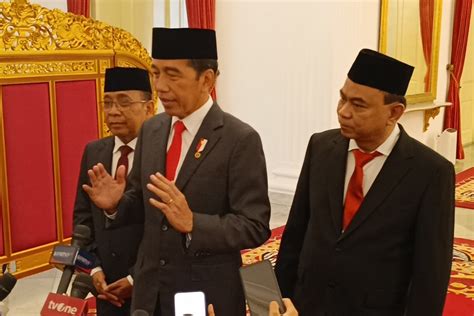 Jokowi Ungkap Alasan Lantik Menkominfo Bukan Dari Nasdem