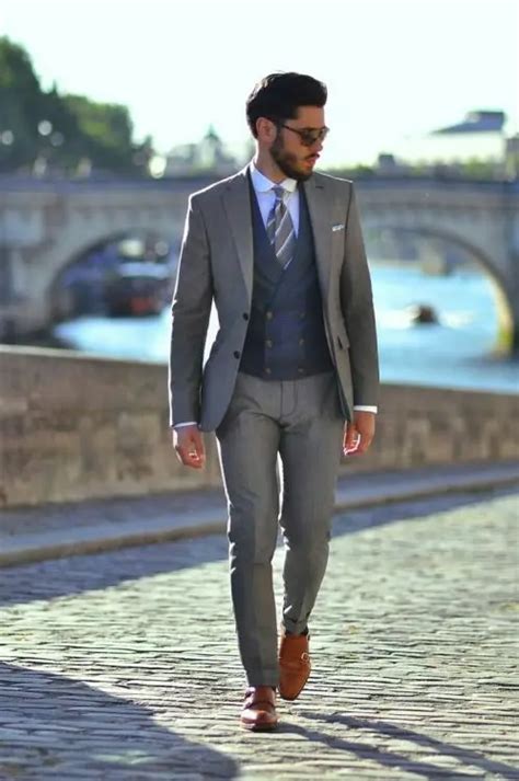 Latest Coat Pant Designs Gray Groom Tuxedos Italian Style Mens Wedding