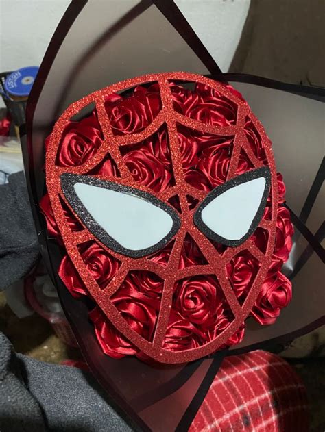 Ramo De Spiderman En Regalos Marvel Regalos Bonitos Regalos Rosas