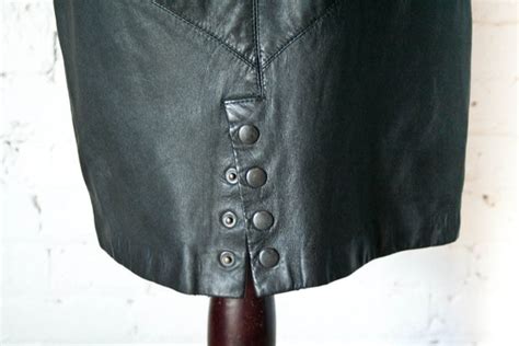 Black Leather Skirt Vintage High Waist Skirt Butt… Gem