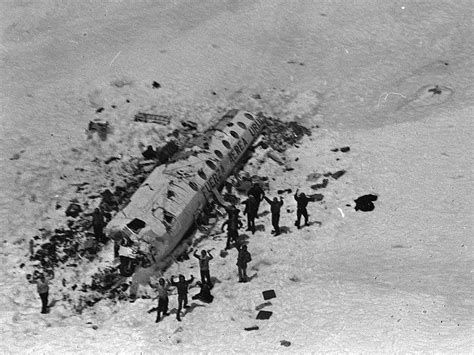 Uruguayan Air Force Flight 571 - The Miracle of the Andes