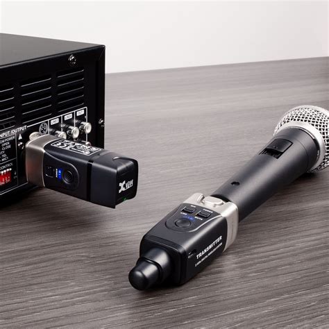 Xvive U3 2 4 GHz Digital Wireless Microphone System