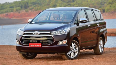 Toyota Innova Crysta 2016 STD Exterior Car Photos Overdrive