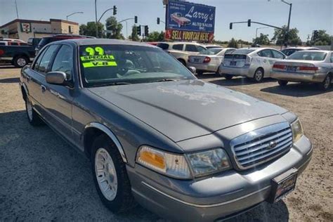 1999 Ford Crown Victoria Review Ratings Edmunds