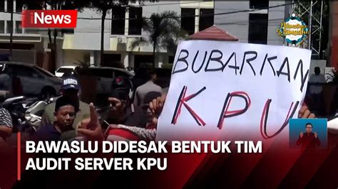 Unjuk Rasa Soroti Kinerja Bawaslu Dan KPU Di Kendari Nyaris Ricuh