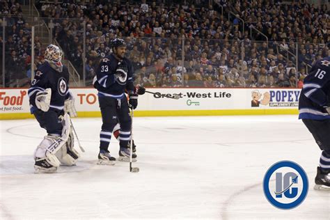 Dustin Byfuglien Leaves Game Against Senators In The 2nd Period