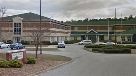 Student brought a knife to a Newport News middle school | 13newsnow.com