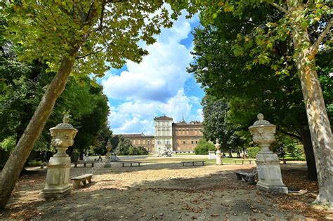 El Palacio Real De Saboya De Los Jardines Interiores Tur N Italia