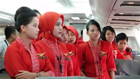 Syarat Menjadi Pramugari Air Asia Sekolah Penerbangan Cimahi