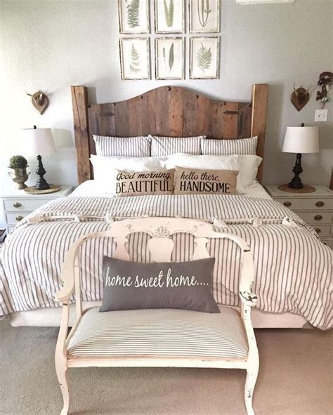 18 Rustic Farmhouse Bedroom Decor Ideas To Transform Your Bedroom The