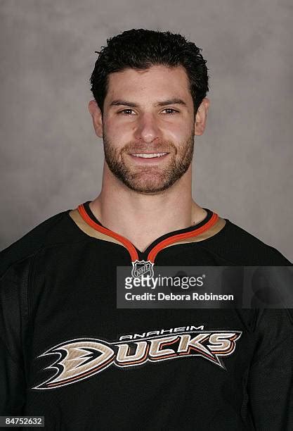 Mike Brown Hockey Player Photos And Premium High Res Pictures Getty