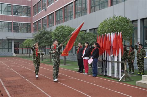 【直通校园】太原市迎泽区第三实验小学举行少先队主题队日活动 队员