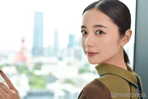 画像2023 堀田真由、4度目共演・萩原利久との“純愛”は「甘酸っぱい」吉高由里子らから学んだ座長の心得とは