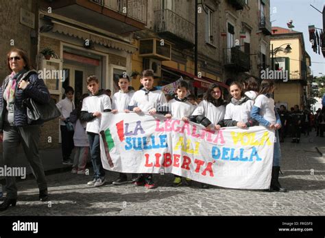 No Mafia Children Hi Res Stock Photography And Images Alamy