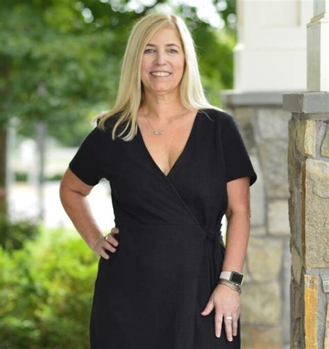 Laura Larson Real Estate Agent In Warrenton Va