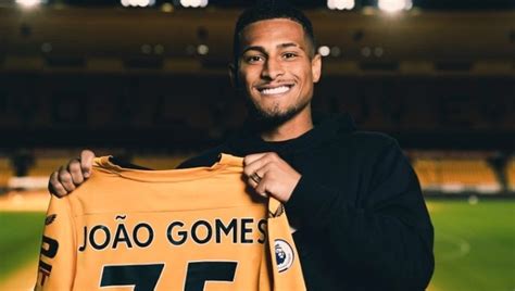 Wolves sign Brazilian midfielder Joao Gomes