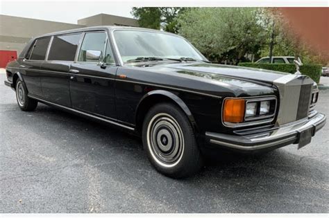 6 Cool Used Limousines For Sale On Autotrader Autotrader