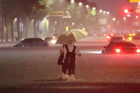 南韓暴雨中：首爾「80年來最大豪雨」釀首都圈水災 國際大社會 國際 世界新聞網