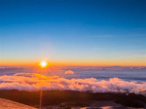 50+ Mauna Kea Sunrise Stock Photos, Pictures & Royalty-Free Images - iStock