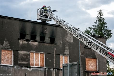 Pożar pustostanu przy ul Wojska Polskiego w Łodzi 5 ratownicza net