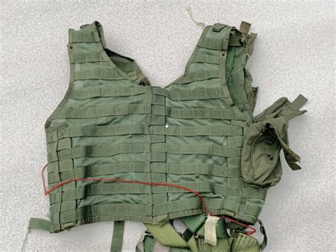 米軍実物 CMU 33 P サバイバルベストSURVIVAL VEST CMU 33 P22P 18 ボディーアーマーベスト