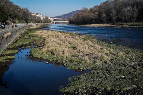 Fiumi A Secco E Laghi In Ritirata L Inverno Senza Pioggia Nel Centro