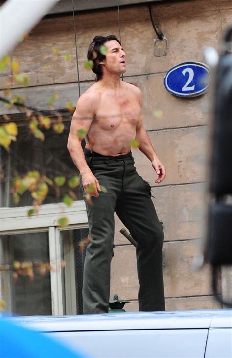 Tom Cruise Does Some Shirtless Ziplining Stunts Socialite Life