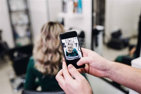 The Ultimate Stylist's Guide To A Mobile Stylist Career