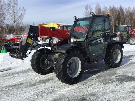 Massey Ferguson TH 7030 Kuormaus Ja Kaivuulaitteet 2019 Nettikone