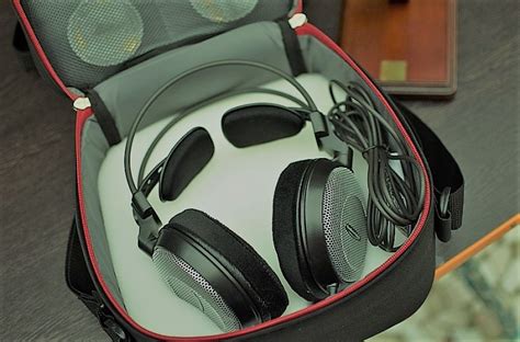 SIGNATURE ACOUSTICS HANDMADE HEADPHONE CASES – Signature Acoustics