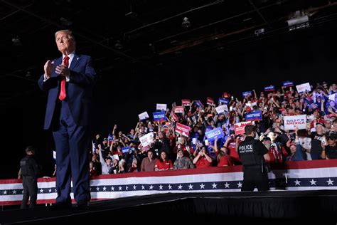 Video Of Reporter Discussing Trump S Pretty Empty Rally Takes Off