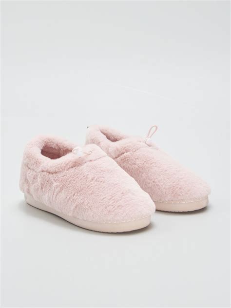 Chaussons En Fausse Fourrure Rose Kiabi 12 00