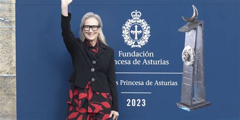 Meryl Streep Llega A Oviedo Y Baila Al Ritmo De Las Gaitas