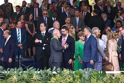 BRASÍLIA Eduardo Leite acompanha homenagem ao Rio Grande do Sul no