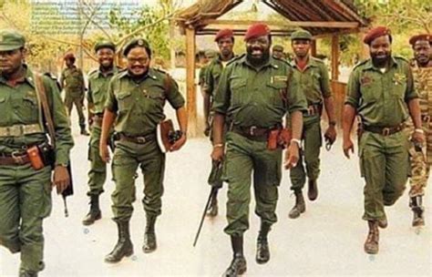 F Vrier Mort Du Chef Rebelle Angolais Jonas Savimbi