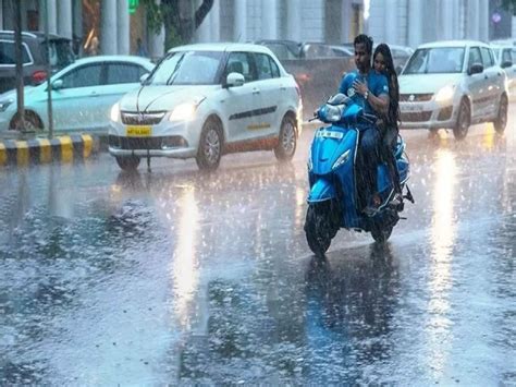 Kolkata Weather শহরের উত্তর দক্ষিণে নামল মুষলধারে বৃষ্টি কোন কোন জেলায় আরও বৃষ্টি জানুন