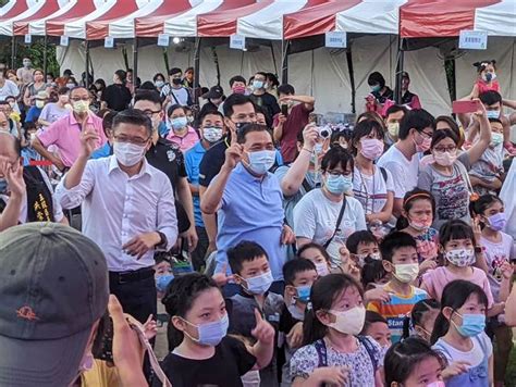 五股夏綠地變身夏日兒童劇場 侯友宜現身與小朋友同樂 生活 中時