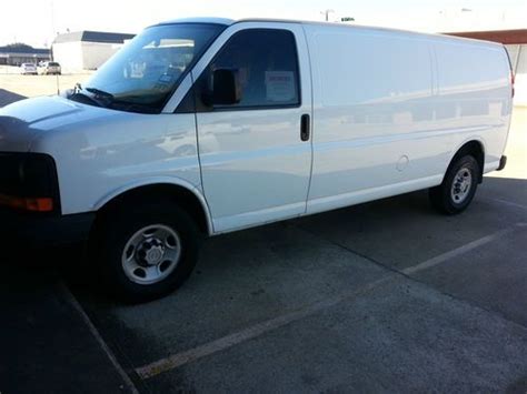 Find Used 2007 Chevrolet Express 2500 Base Standard Cargo Van 4 Door 4