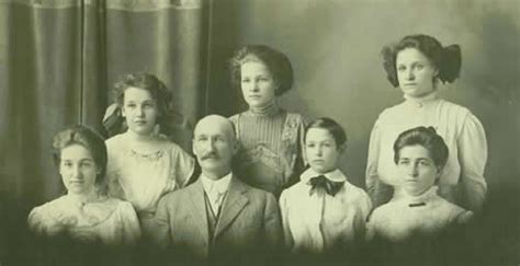 dt  lillian pulliam family pulliam building