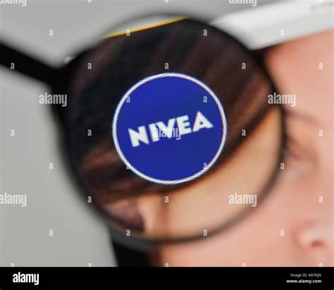 Nivea Logo Hi Res Stock Photography And Images Alamy