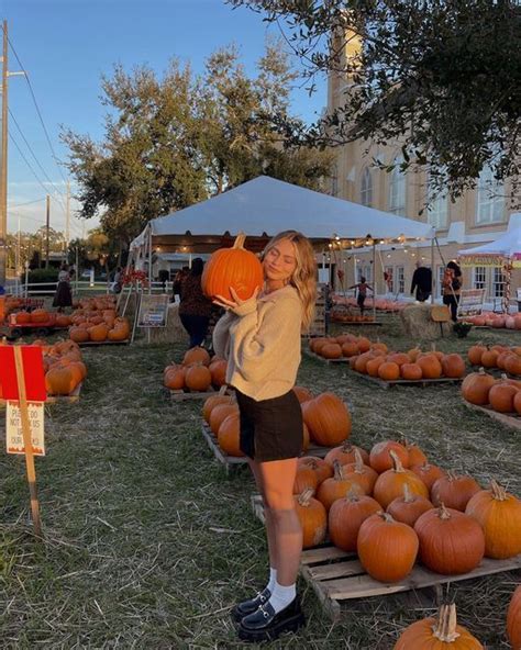 Cass Spinelli On Instagram Fall Nights Are For Pumpkin Picking 🎃🫶🏻🥰🍂