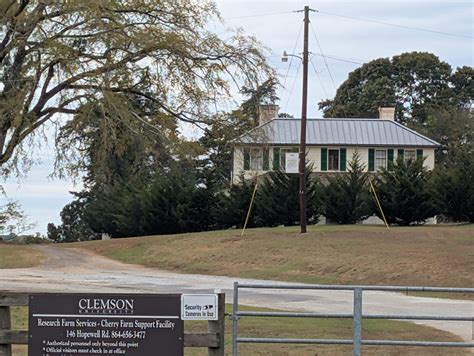 Hopewell Plantation House | Top Guns Realty