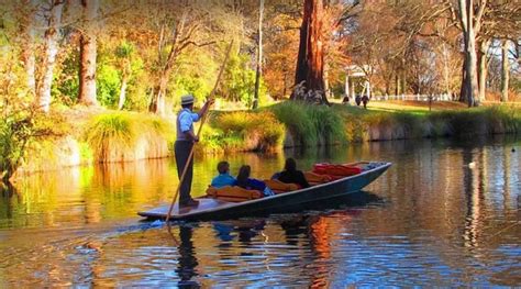 punting   avon river christchurch nz tourism tours